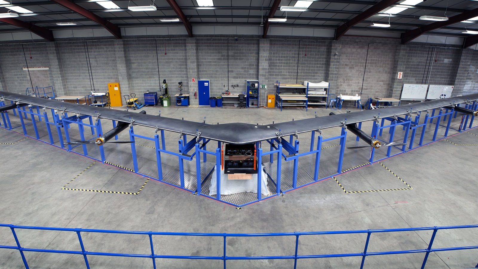 El primer vuelo de Aquila, el dron de Facebook